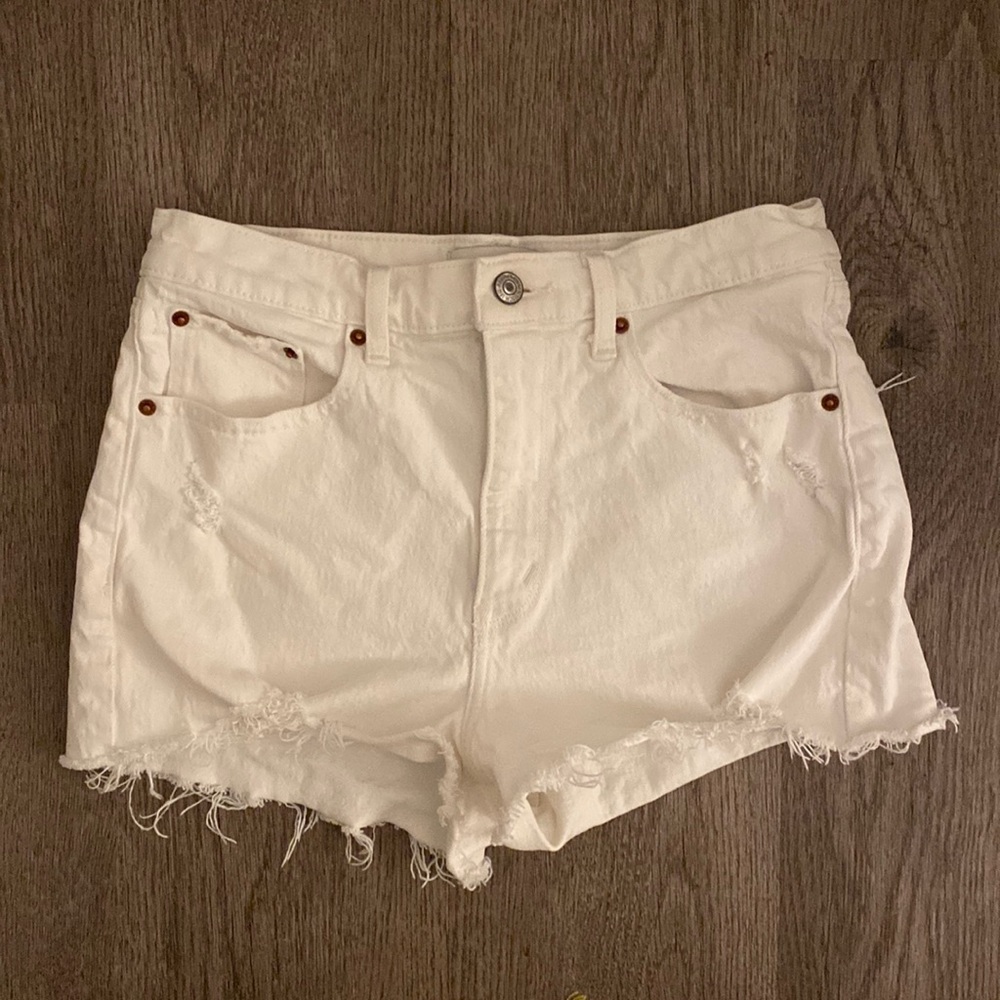 Abercrombie and Fitch Mom Short high Rise